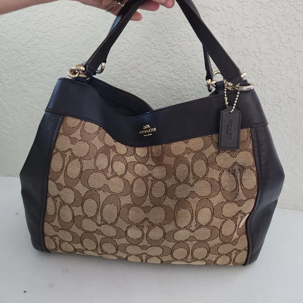 Like New Coach Lexy Signature C's Jacquard Shoulder Bag Purse